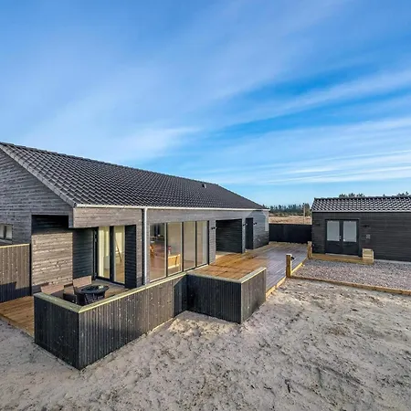 4 Star In Feriehus Løkken